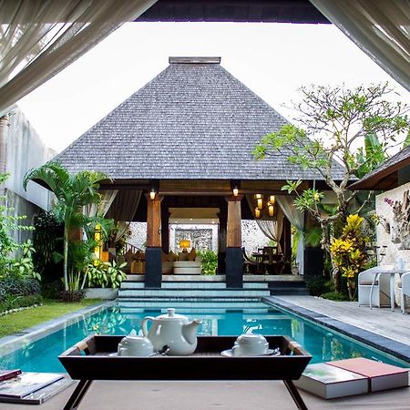 Arwana Estate Villa Seminyak Exteriör bild