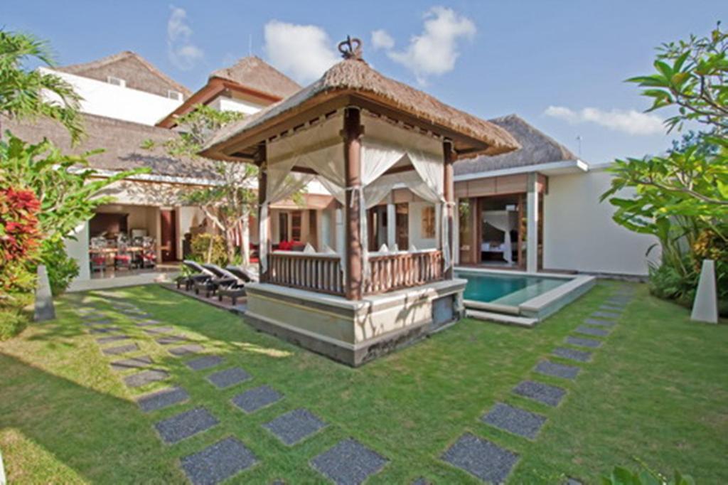 Arwana Estate Villa Seminyak Exteriör bild
