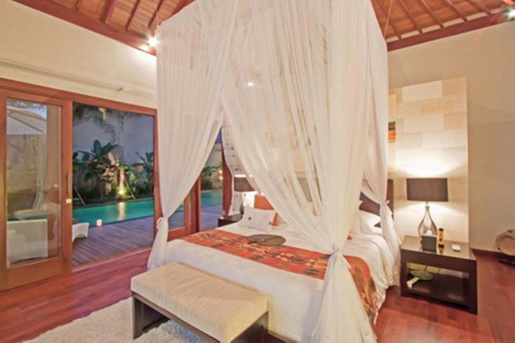 Arwana Estate Villa Seminyak Exteriör bild